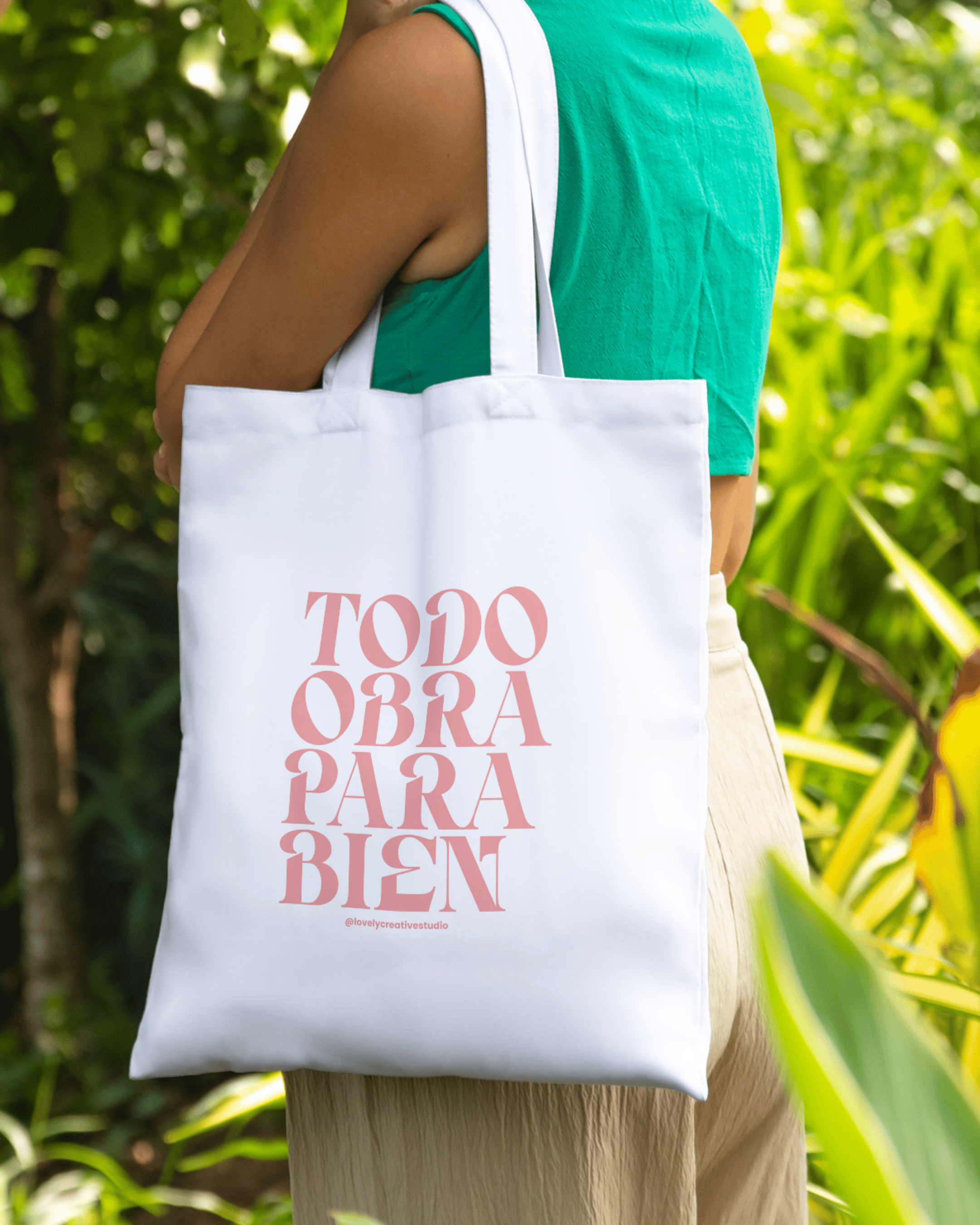 Tote Bag _MOckup.png